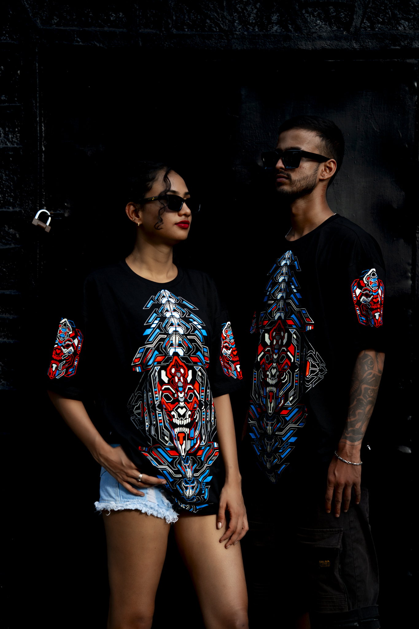 Cyberpunk Skull Oversized - Gallery Image 1