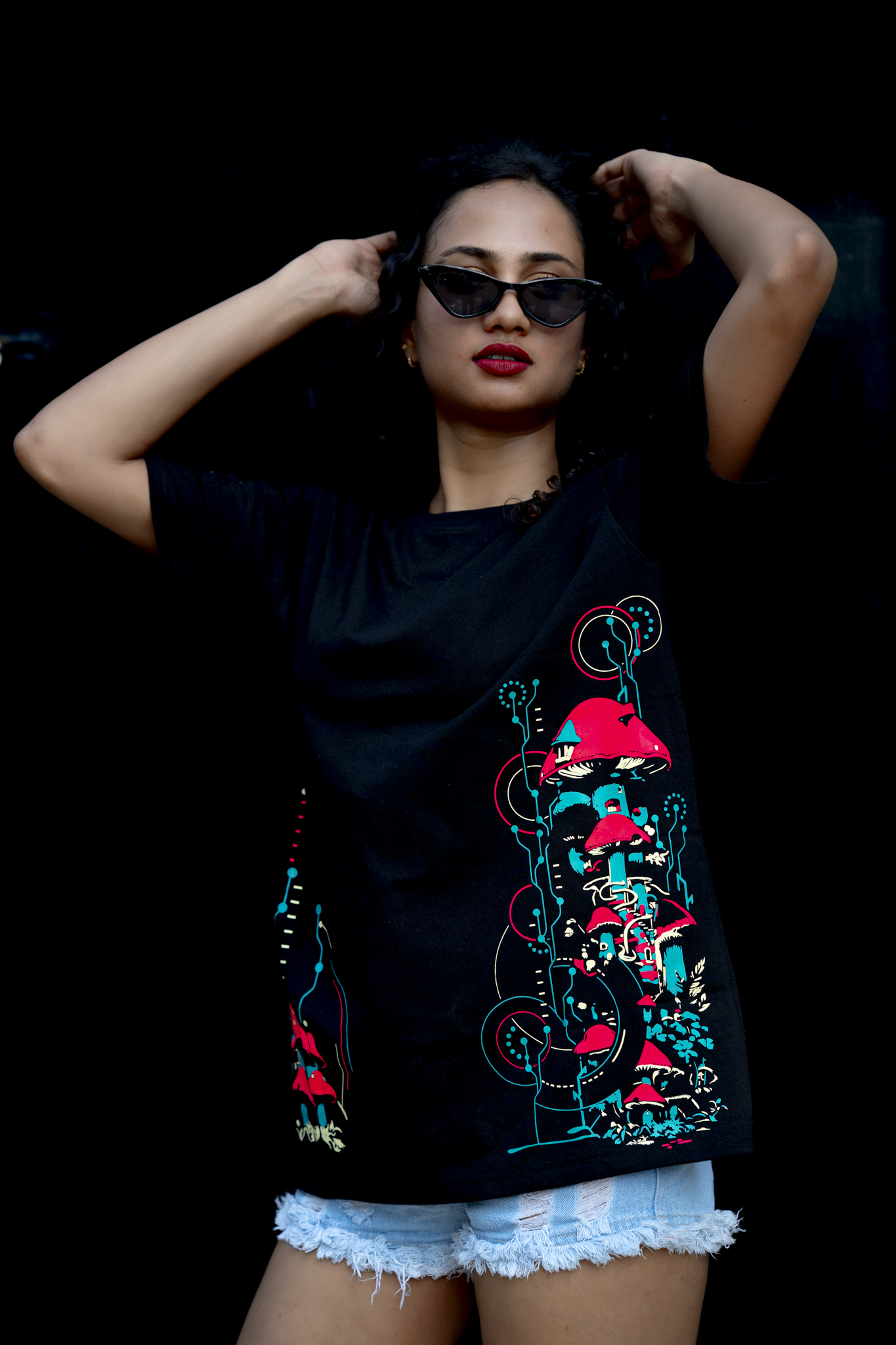 Shroom Fever Oversize - Gallery Image 1